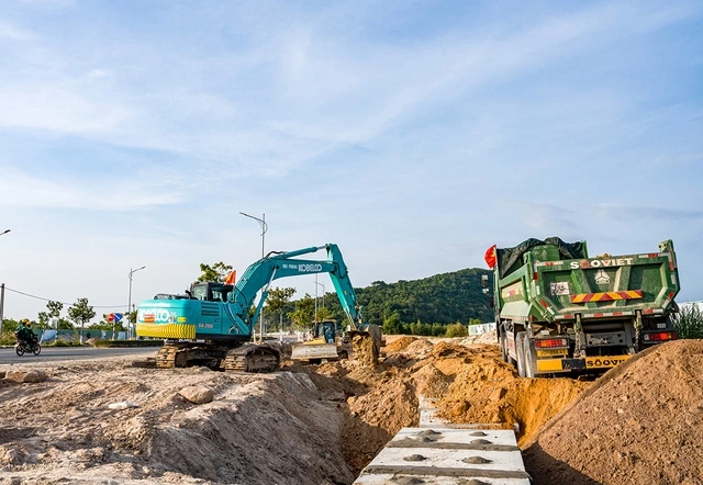 Lo vỡ tiến độ loạt công trình trọng điểm quốc gia - Ảnh 1