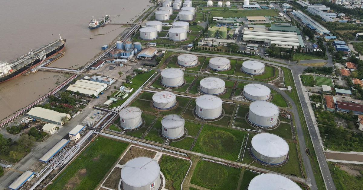 Hơn 5,5 triệu tấn xăng dầu và dầu thô đã được nhập về Việt Nam