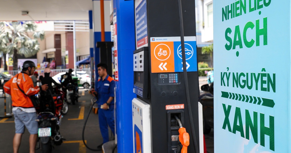 Chạy đua đưa xăng sinh học E10 ra thị trường