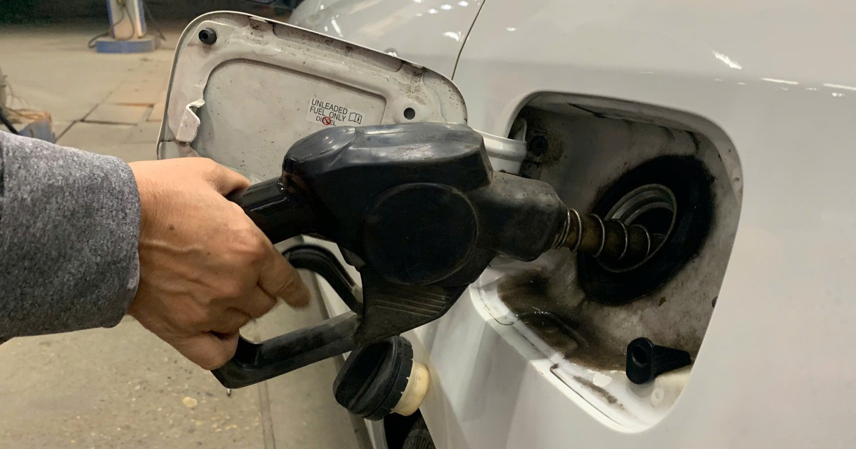 Bộ Công thương đề nghị kiểm tra thị trường xăng dầu, ngăn chặn găm hàng, tăng giá