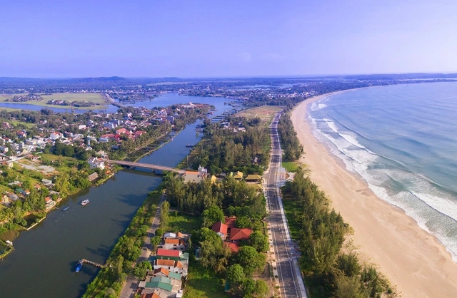 Quảng Ngãi và cơ hội bứt phá từ tiềm năng kinh tế biển - Ảnh 2