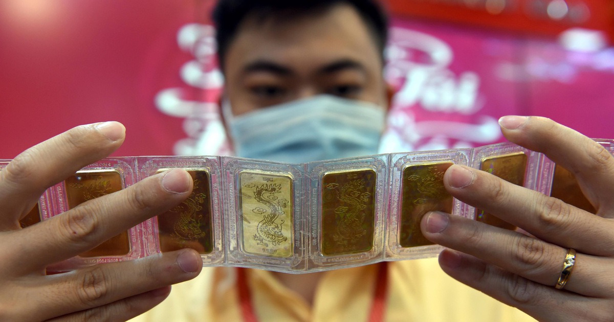 Giá vàng hôm nay 22.3.2026: Rớt thảm, người mua lỗ nặng 23 triệu đồng