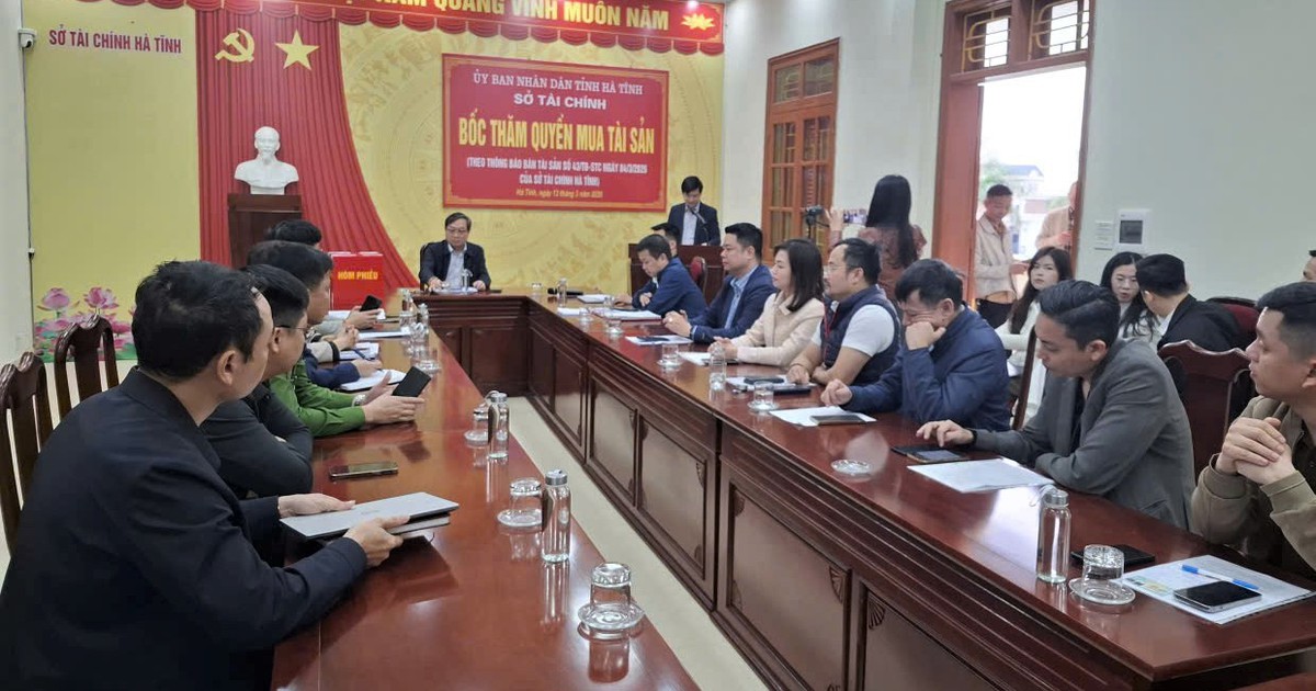 Hà Tĩnh: 30 kg vàng tang vật được bán giá 142 tỉ đồng