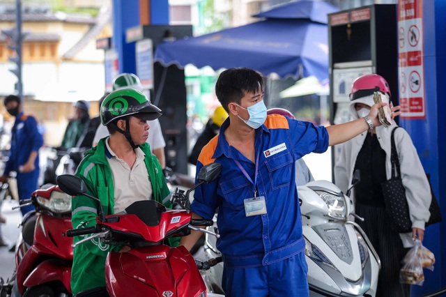 Đề xuất giảm thuế bảo vệ môi trường với xăng dầu về 0 đến hết 30.6.2026 - Ảnh 1