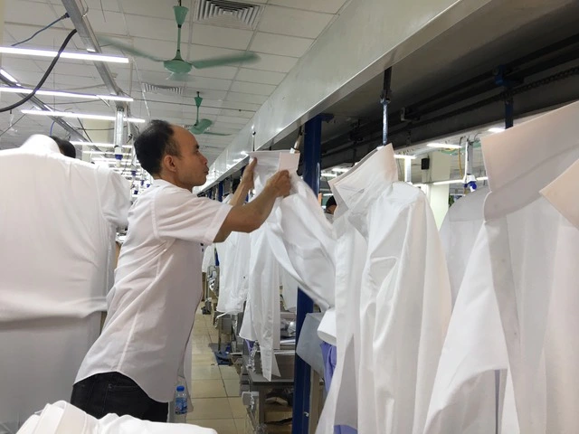 Dệt may ứng phó 'cú sốc' giá dầu và cước container tăng vọt - Ảnh 2