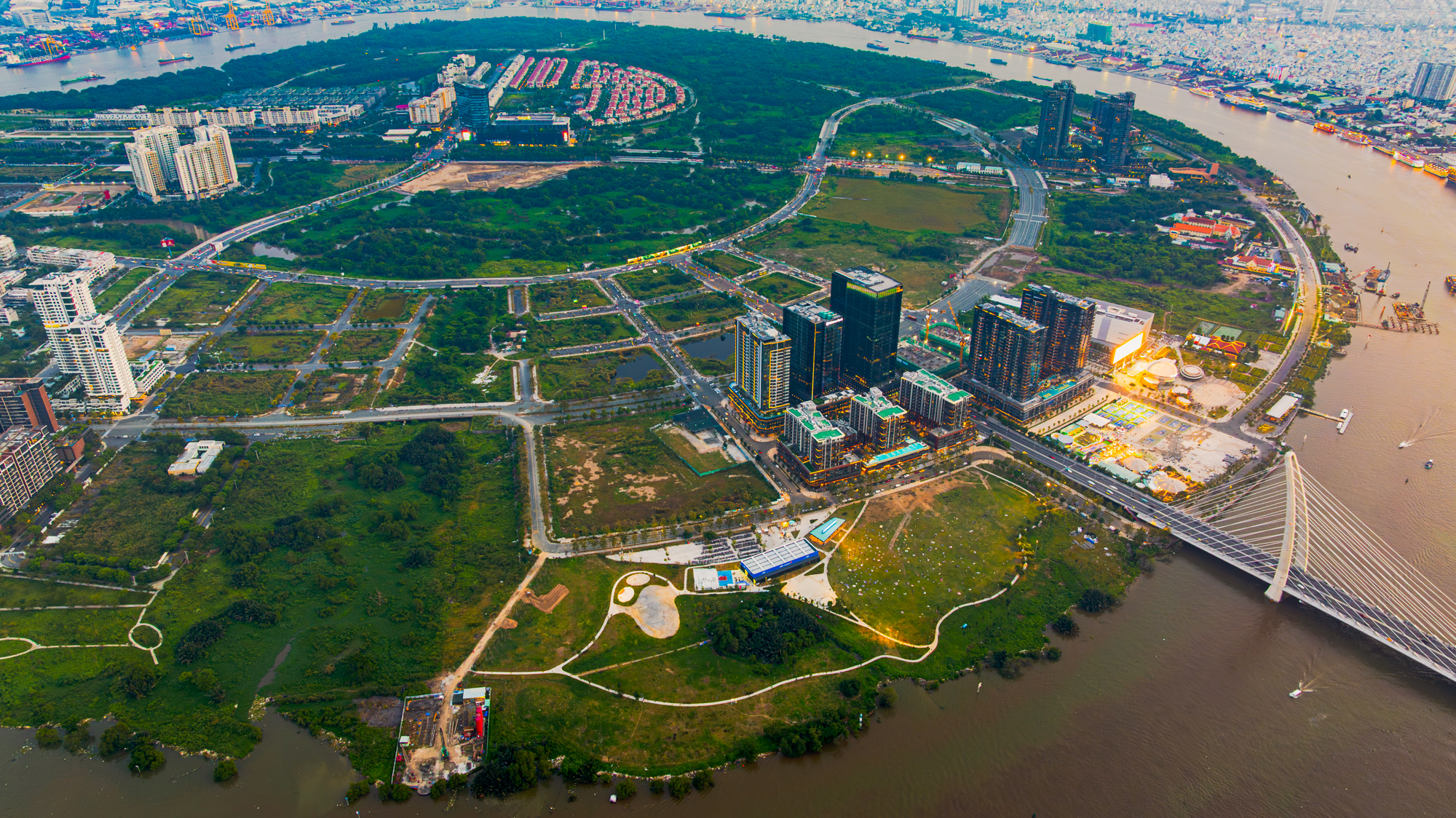Toàn cảnh quỹ đất của “ông trùm” Thủ Thiêm: Rộng gấp 4 lần bến Bạch Đằng, giá thị trường gấp hàng chục lần giá vốn - Ảnh 1