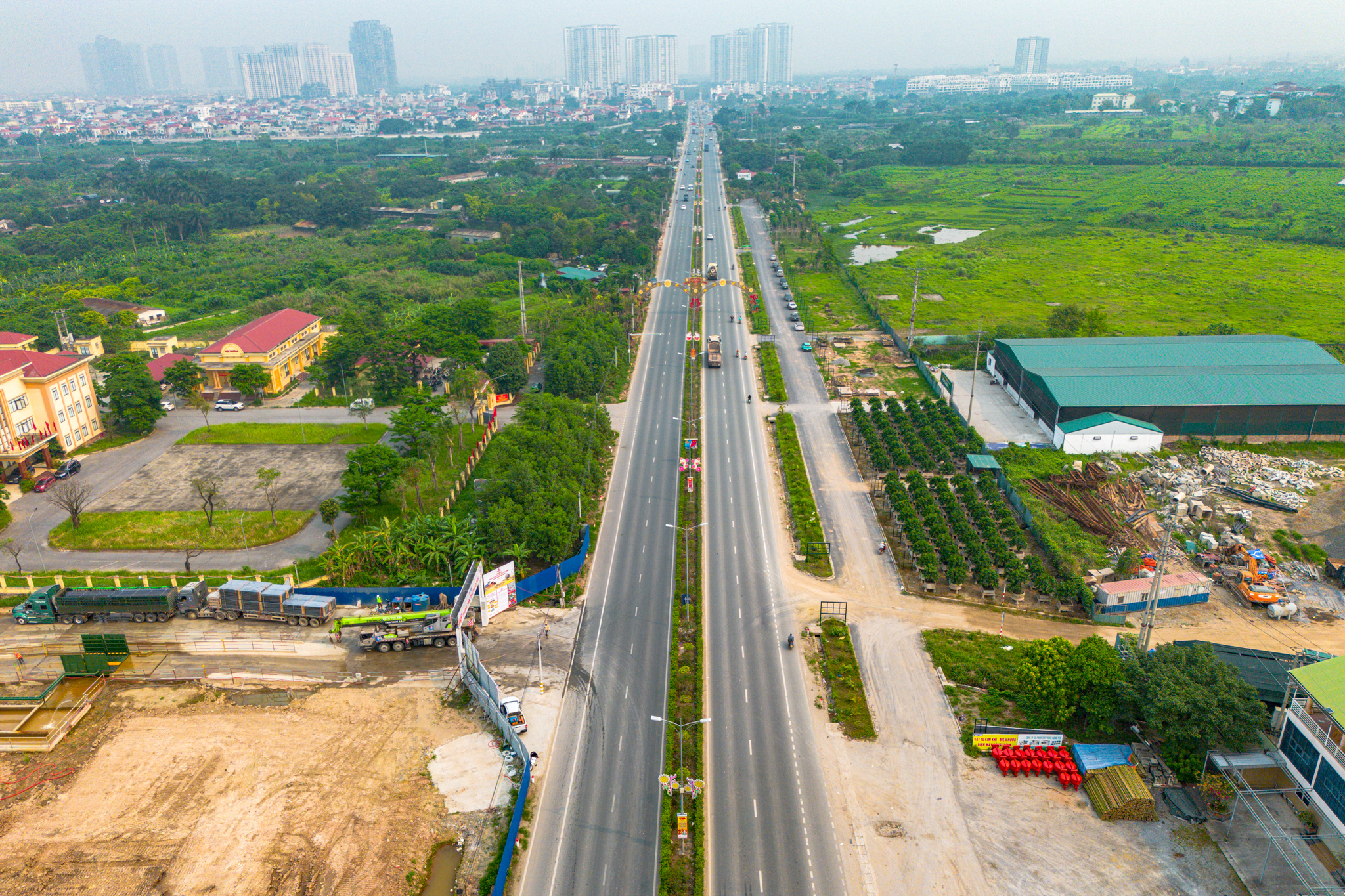 Đại công trường xây sân vận động lớn thứ hai Việt Nam: Lột xác sau 2 tháng, khán đài 60.000 chỗ dần lộ diện - Ảnh 10