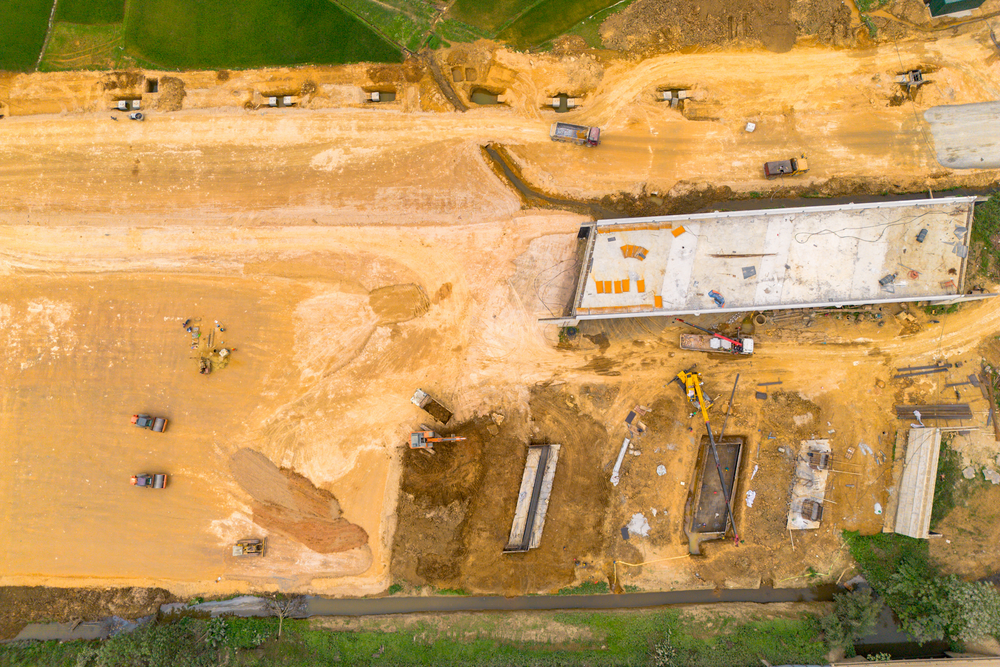 Toàn cảnh con đường rộng nhất Việt Nam, kết nối đại lộ dài nhất với đại học lớn nhất cả nước - Ảnh 11