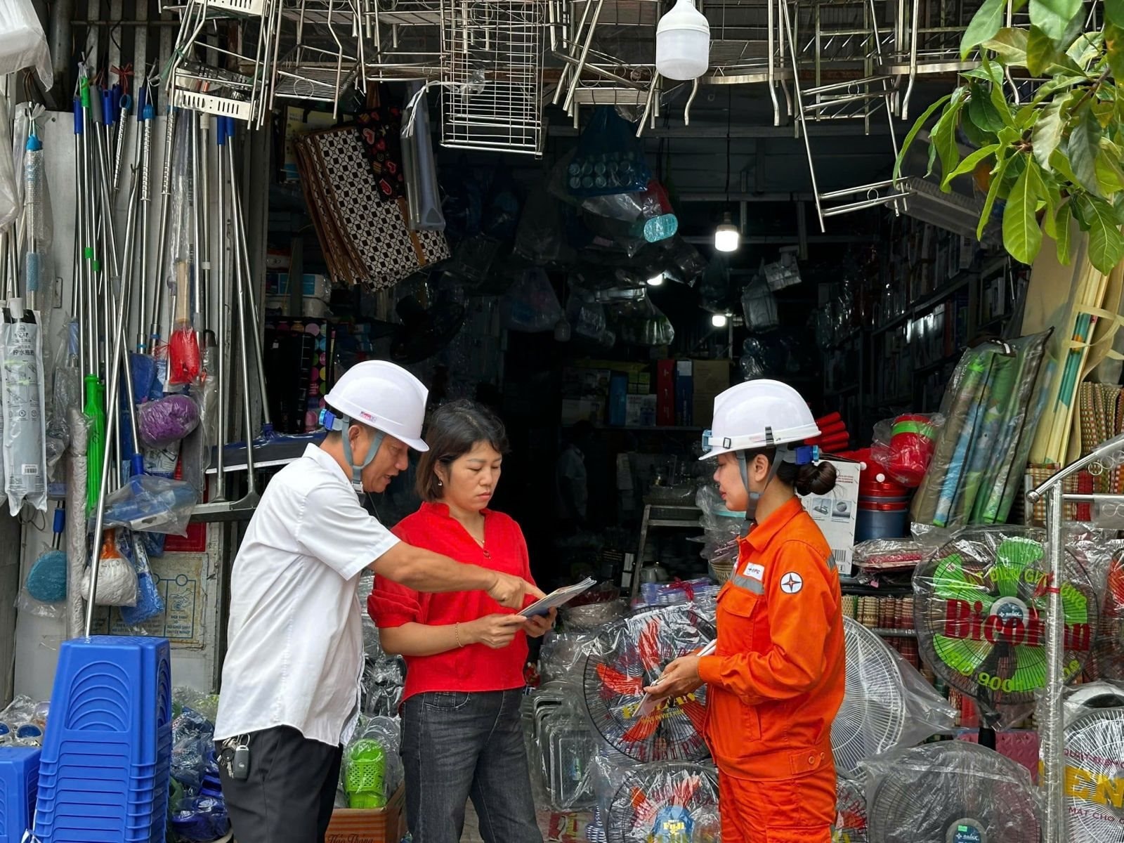 Bộ Công Thương giao nhiệm vụ quan trọng cho EVN - Ảnh 1