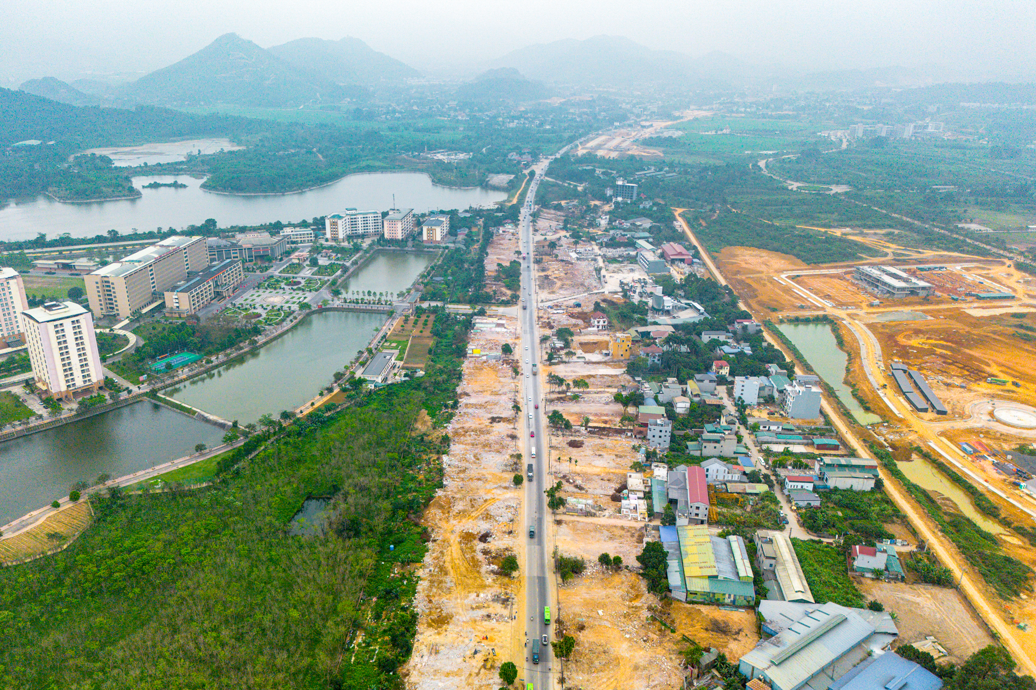 Toàn cảnh con đường rộng nhất Việt Nam, kết nối đại lộ dài nhất với đại học lớn nhất cả nước - Ảnh 12