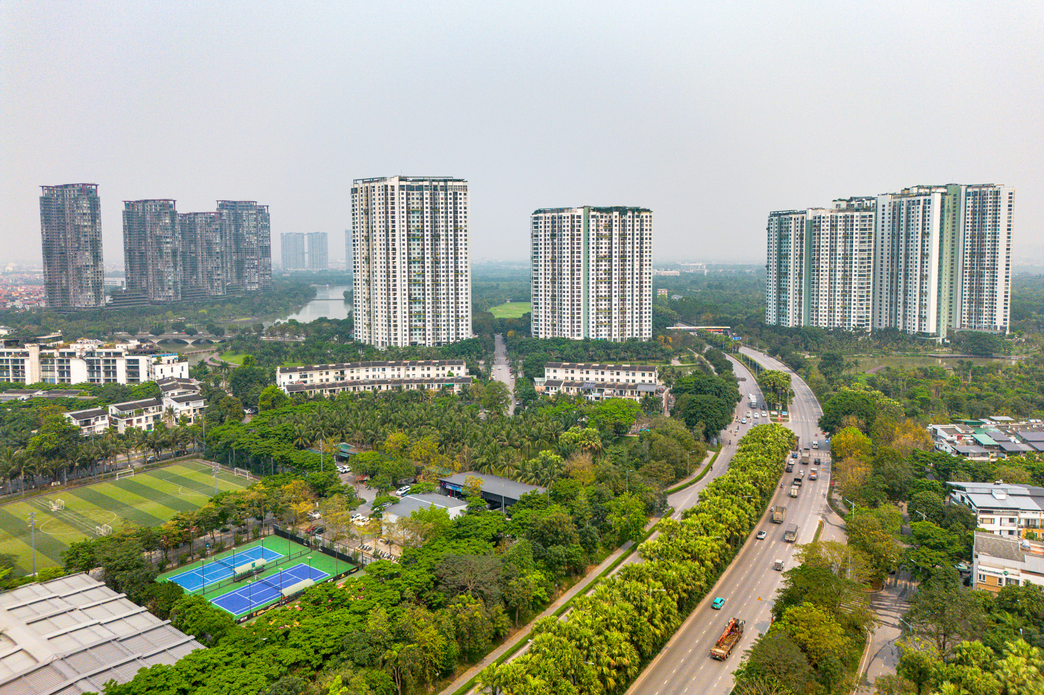 Đại công trường xây sân vận động lớn thứ hai Việt Nam: Lột xác sau 2 tháng, khán đài 60.000 chỗ dần lộ diện - Ảnh 13