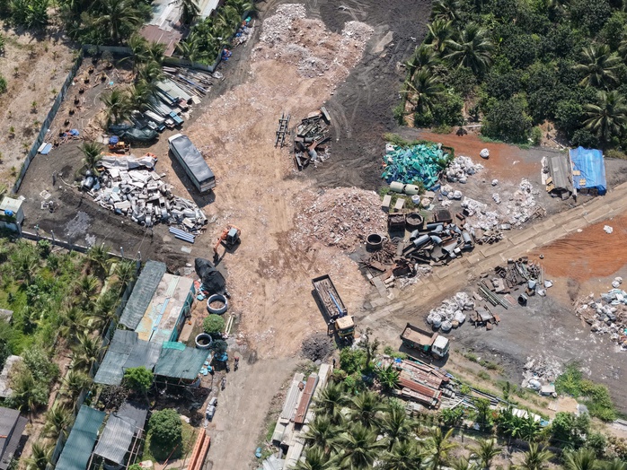 Công an TPHCM bắt người đứng sau hàng loạt công ty "bí ẩn" - Ảnh 2