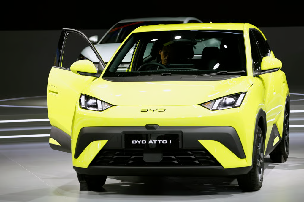 Tesla lấy lại ngôi vương xe điện từ BYD, không còn lợi thế trên sân nhà khiến hãng xe Trung Quốc giảm hơn 25% doanh số - Ảnh 3