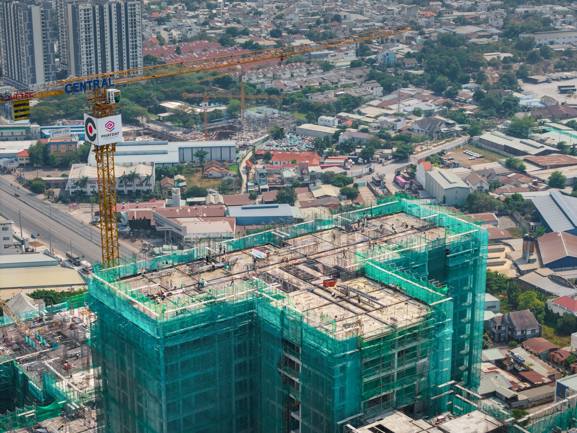 La Pura tăng tốc chuẩn bị cất nóc toà tháp đầu tiên vào tháng 5/2026 - Ảnh 1