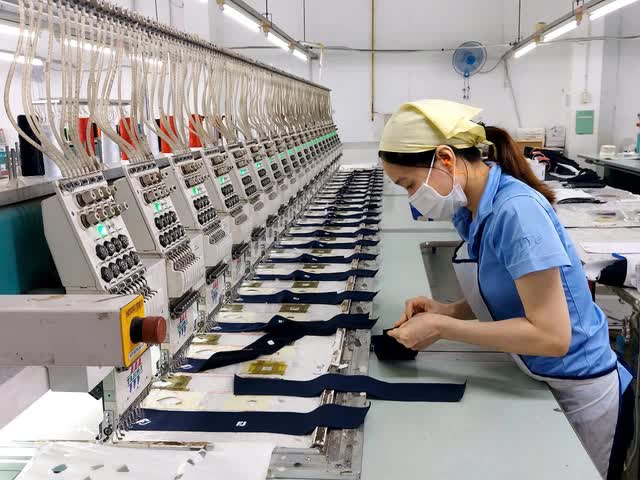 Thuế TNCN 2026: Tăng mạnh giảm trừ, khó “bỏ sót” thu nhập - Ảnh 2