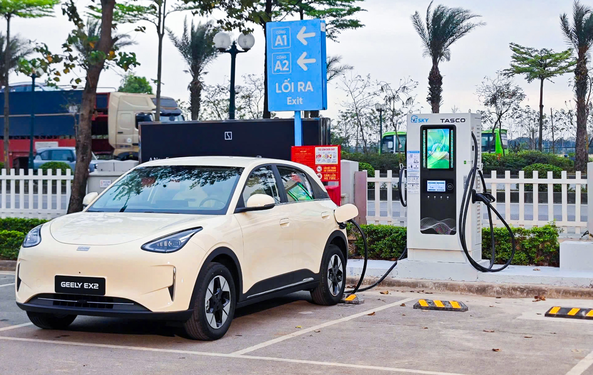 Liên minh trạm sạc tại Việt Nam: Chủ xe có lợi thật không hay vẫn rối như cũ? - Ảnh 1