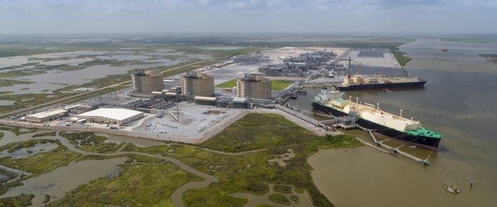 Giá LNG tăng 80%, hàng loạt quốc gia châu Á buộc phải 'quay xe' dùng đến 'cứu cánh cuối cùng' để giữ giá điện - Ảnh 2