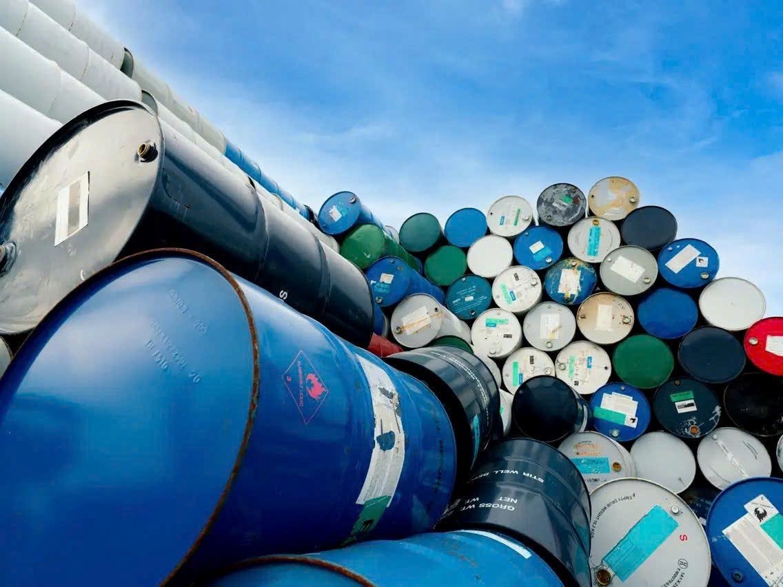 80 triệu thùng dầu dự trữ Mỹ âm thầm vượt đại dương để 'giải cứu' một tọa độ bất ngờ giữa bão Hormuz - Ảnh 1