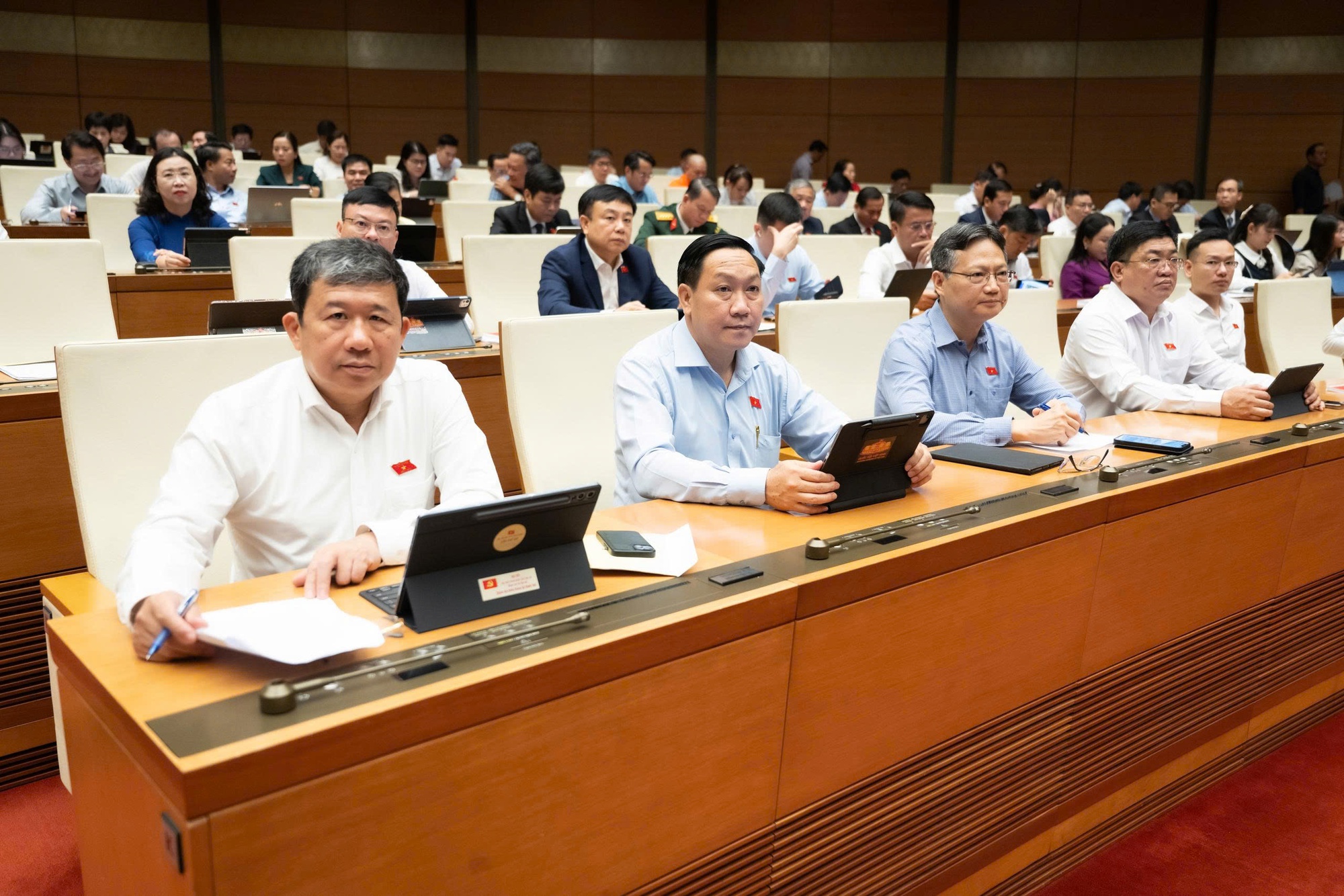 Đại biểu Quốc hội góp ý cải cách tiền lương, tăng lương cơ sở - Ảnh 3