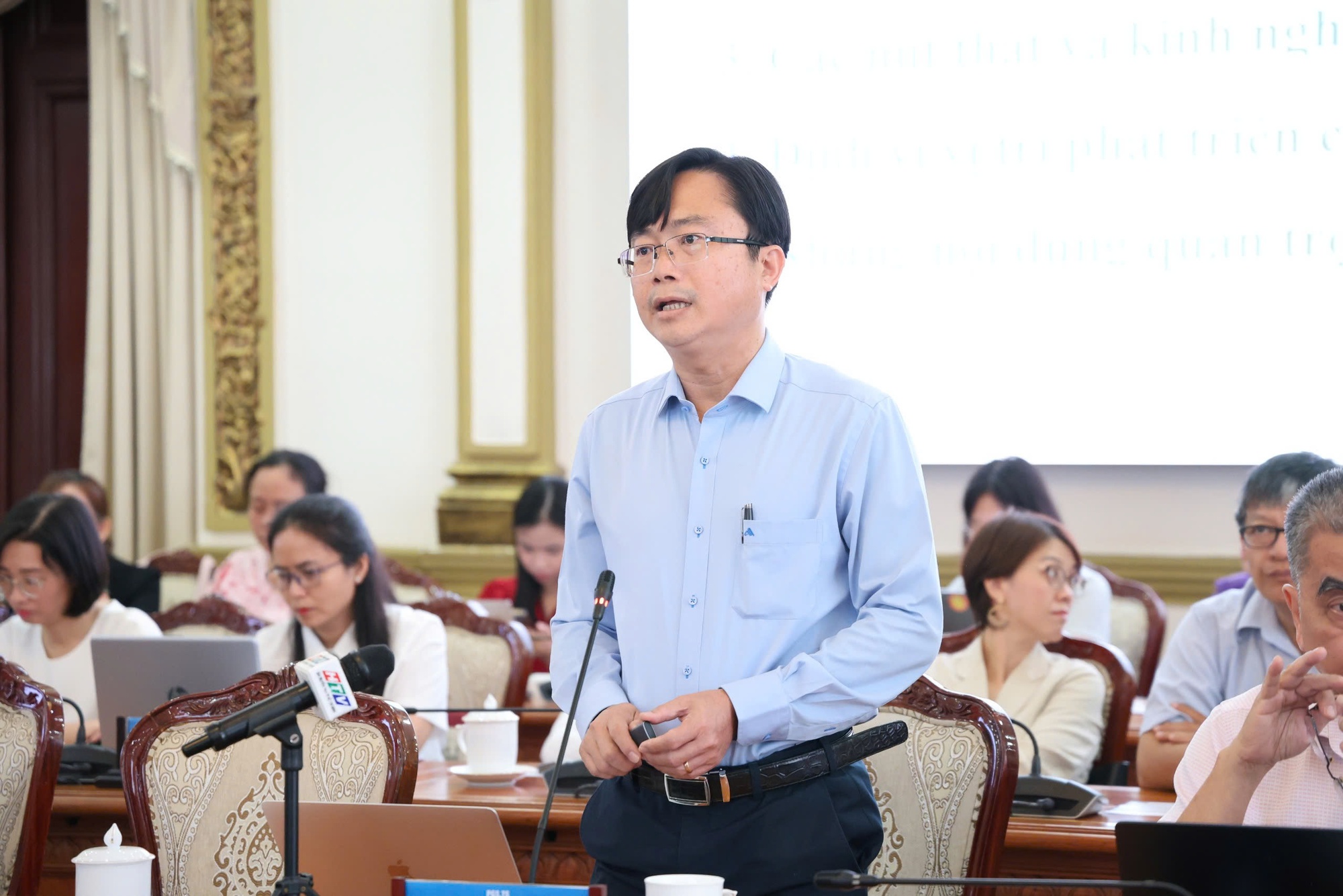 Định vị lại TPHCM khi xây dựng Luật Đô thị đặc biệt - Ảnh 1