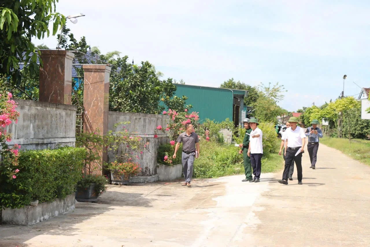 Gỡ vướng mặt bằng đường sắt tốc độ cao Bắc - Nam qua Hà Tĩnh - Ảnh 1