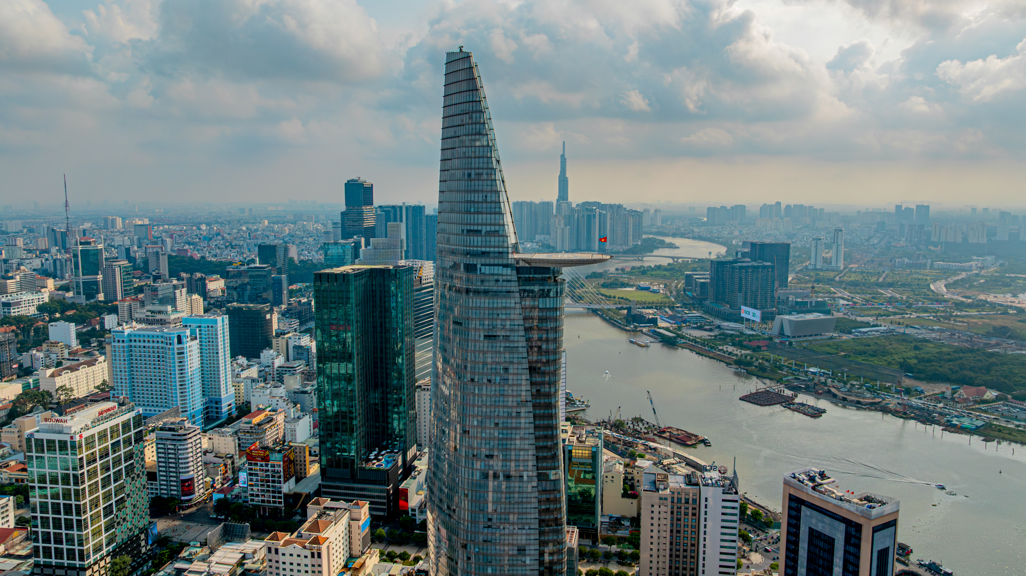 Số phận trái ngược của 5 toà nhà cao nhất TP.HCM: Nơi là máy in tiền, nơi là ám ảnh nợ xấu - Ảnh 1