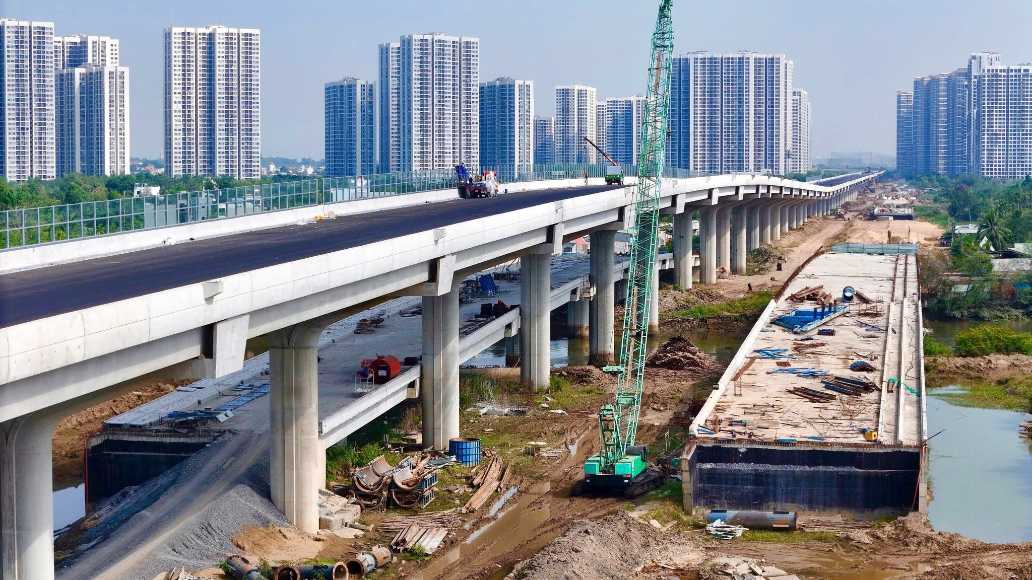 Không phải đất cứ gần sân bay, metro, cao tốc là tăng giá: Chuyên gia chỉ thẳng yếu tố bất ngờ - Ảnh 4