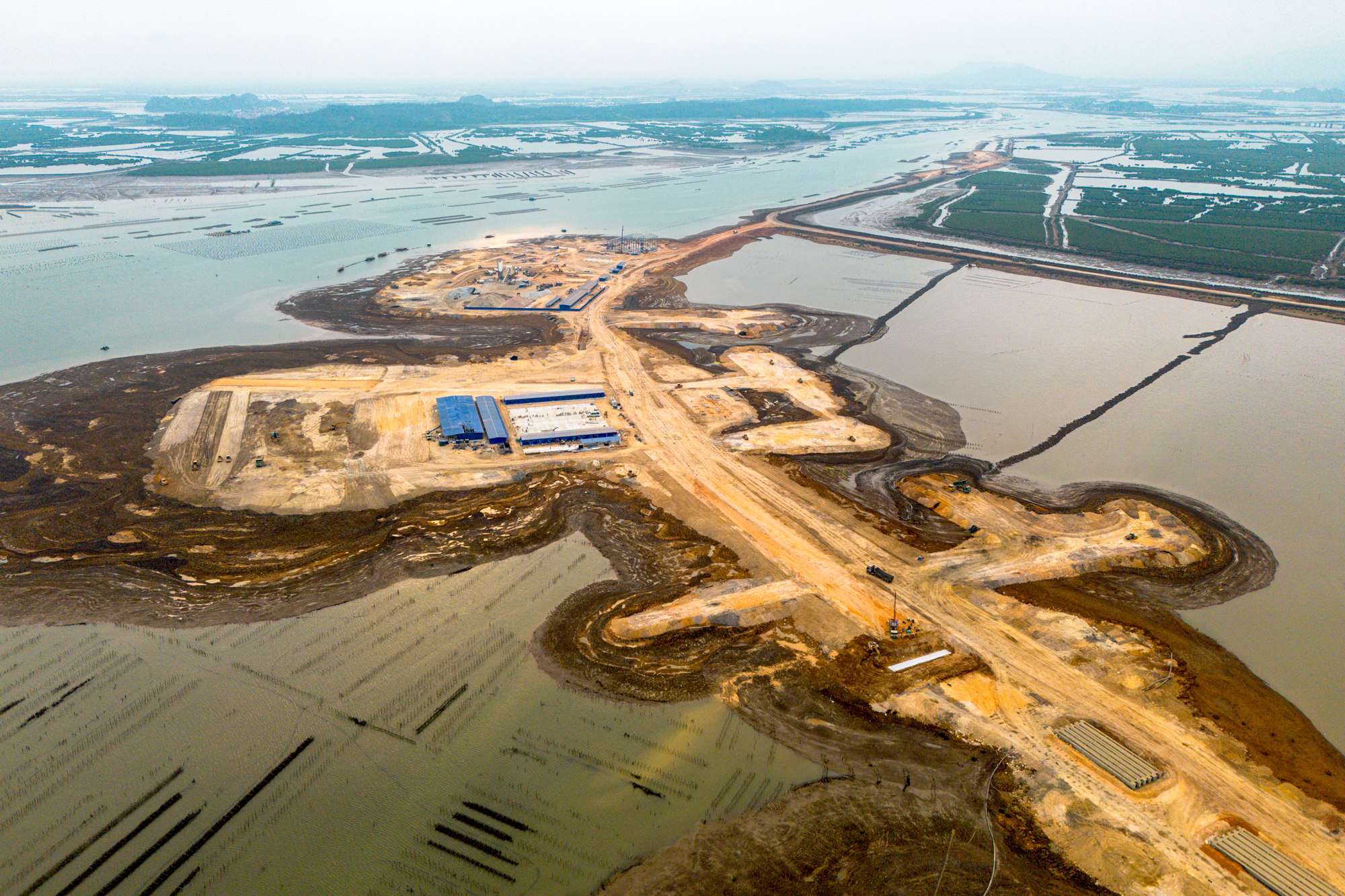 Toàn cảnh siêu dự án 18 tỷ USD của Vinhomes: Rộng như một thành phố - Ảnh 3