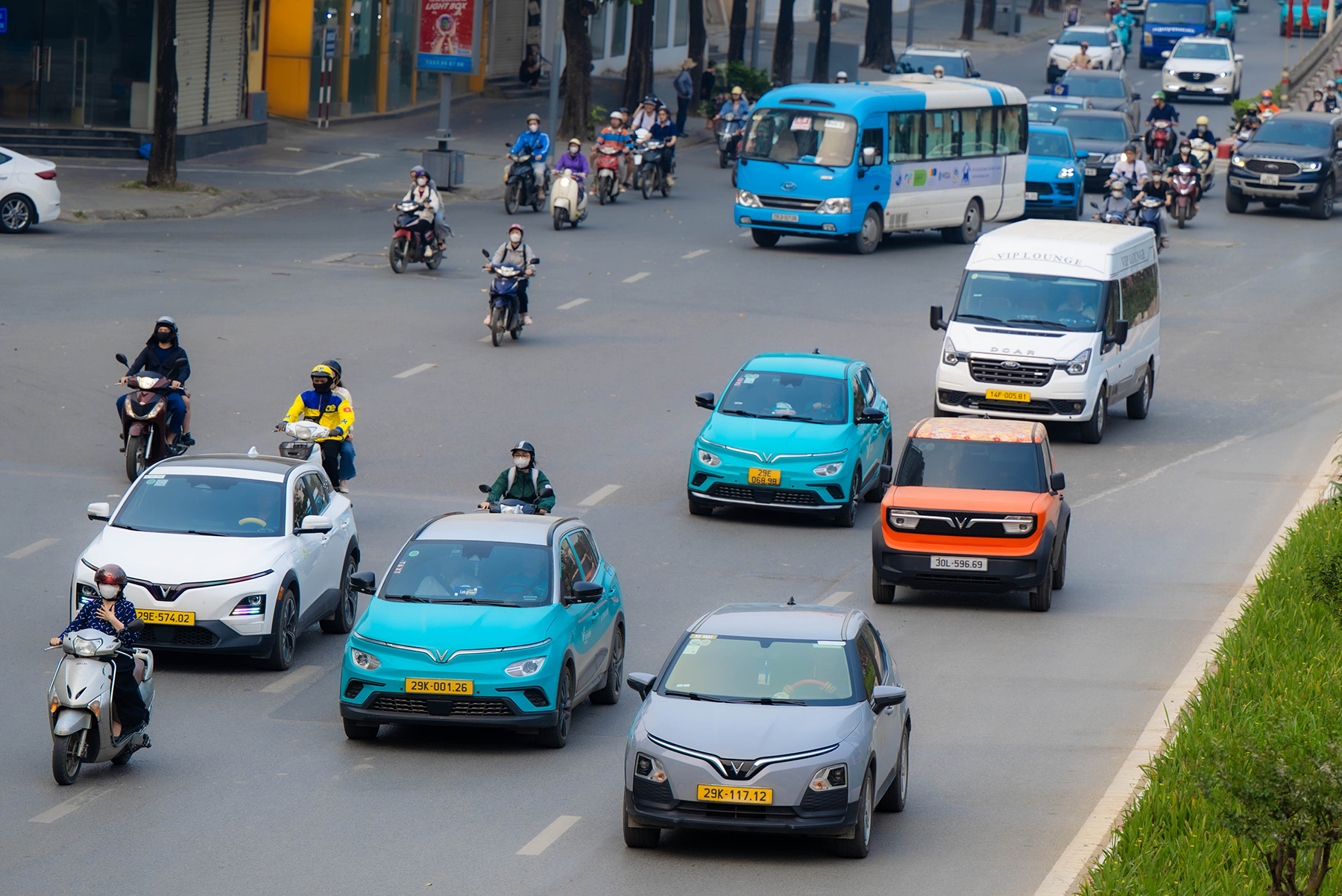 Hà Nội trong một khung hình: 50% là xe điện! - Ảnh 6