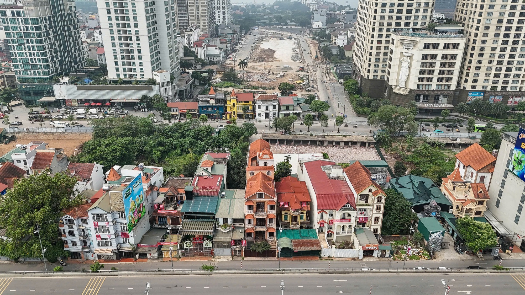 Cận cảnh đoạn đường dài 100 m có mức đầu tư 6,42 tỉ đồng/m - Ảnh 5