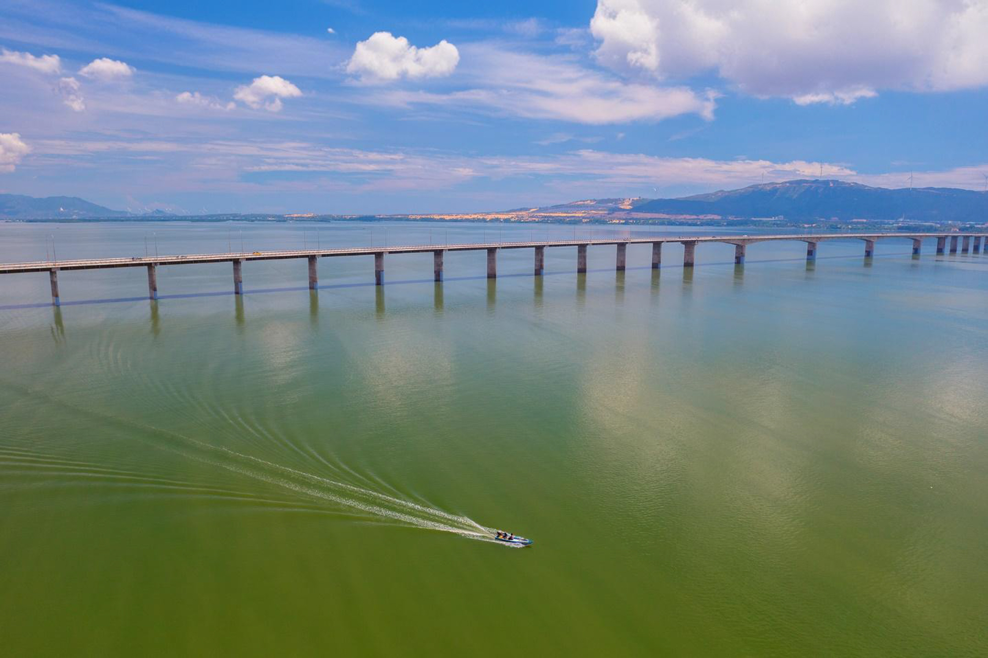 3 cây cầu vượt biển dài nhất Việt Nam: Nơi mở cửa cho nhà máy VinFast, nơi “đánh thức” thị trường địa ốc, nơi sẽ đạt top 3 Đông Nam Á - Ảnh 4