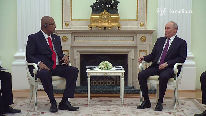 Nhân vật đặc biệt vừa tới gặp ông Putin: Kremlin huy động cả lãnh đạo tình báo, cử chỉ của ông Lavrov hé lộ bí ẩn - Ảnh 3