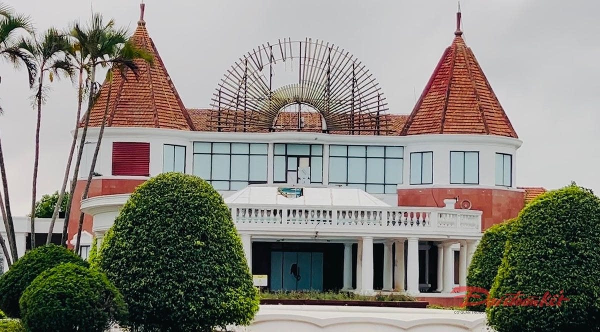 Người phụ nữ sắp biến casino đầu tiên tại Việt Nam thành khách sạn 5 sao và trung tâm thương mại 2.000 tỷ là ai? - Ảnh 3