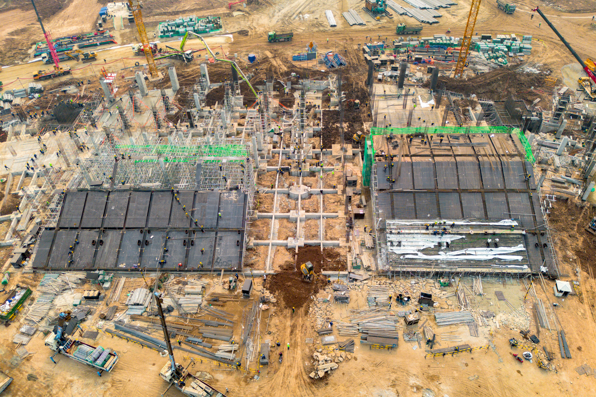 Đại công trường xây sân vận động lớn thứ hai Việt Nam: Lột xác sau 2 tháng, khán đài 60.000 chỗ dần lộ diện - Ảnh 5