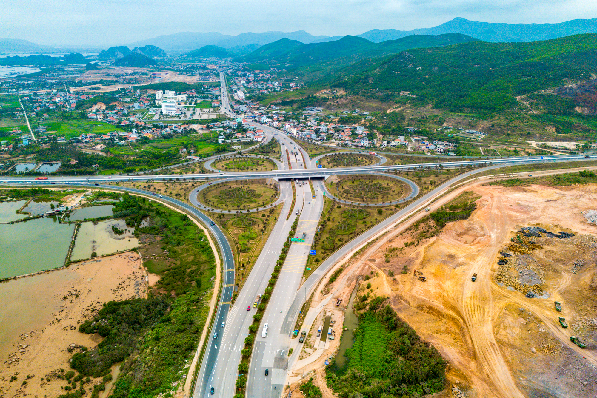 Toàn cảnh siêu dự án 18 tỷ USD của Vinhomes: Rộng như một thành phố - Ảnh 5