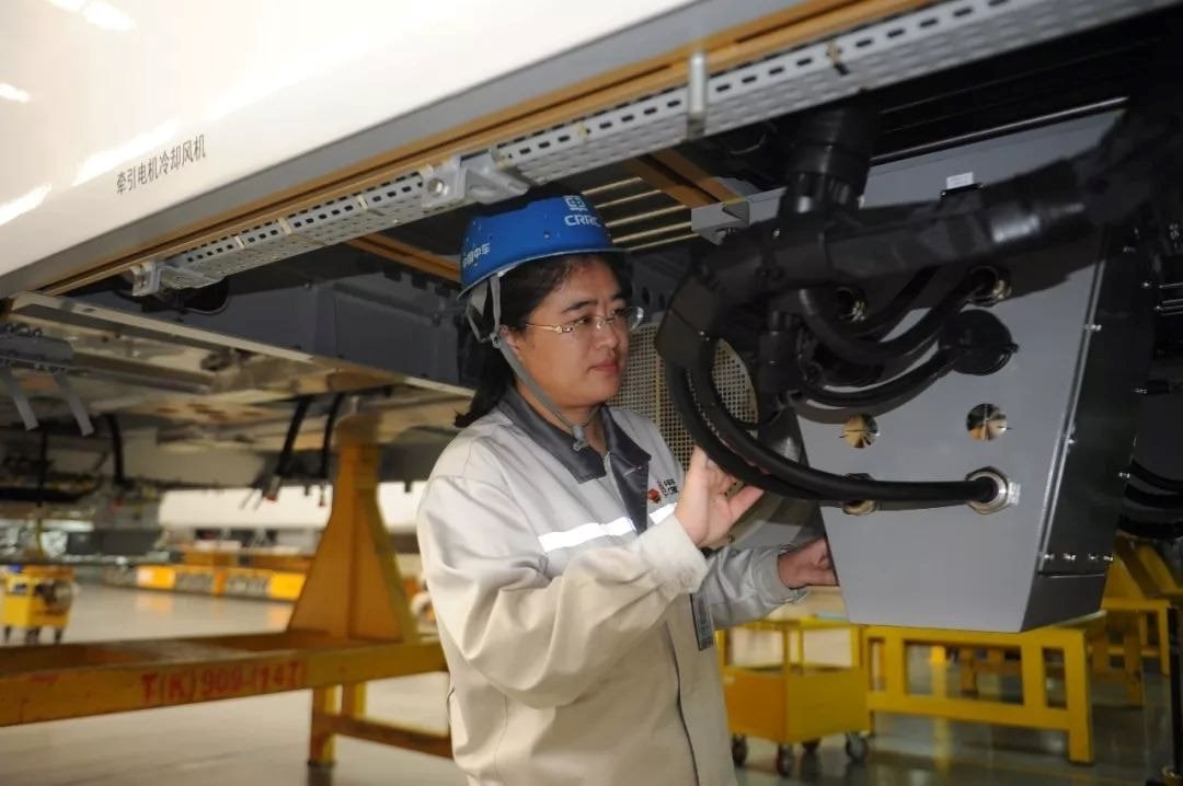 Khen thì nhiều nhưng ít ai biết “người phụ nữ say xe” này đã đưa đường sắt cao tốc Trung Quốc lên tầm kiệt tác thế giới - Ảnh 3