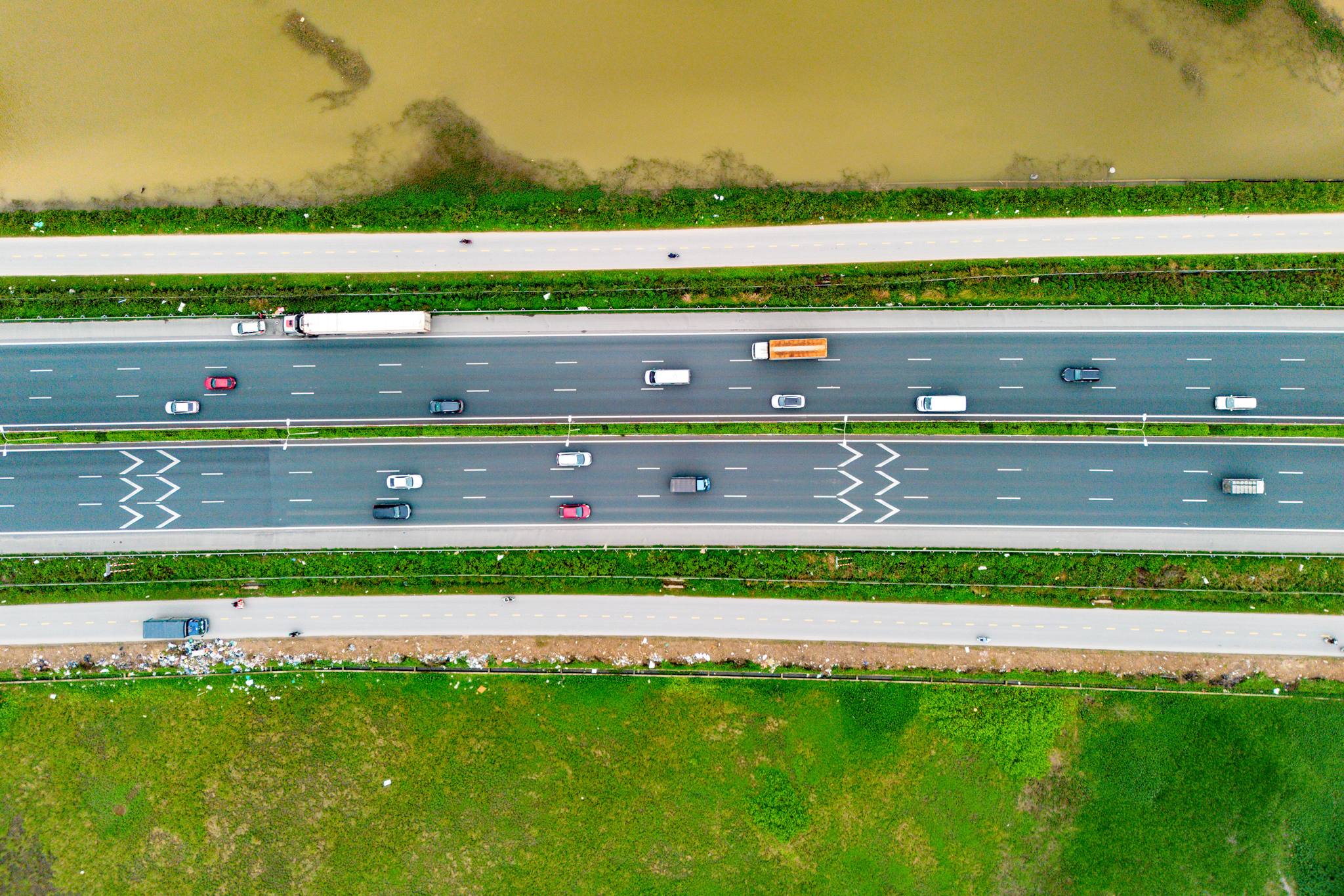 Toàn cảnh mạng lưới giao thông hàng trăm nghìn tỷ kết nối đại đô thị lớn nhất cả nước: Đường 90m, cao tốc 12 làn xe, ga rộng nhất của tuyến đường sắt 67 tỷ USD - Ảnh 6