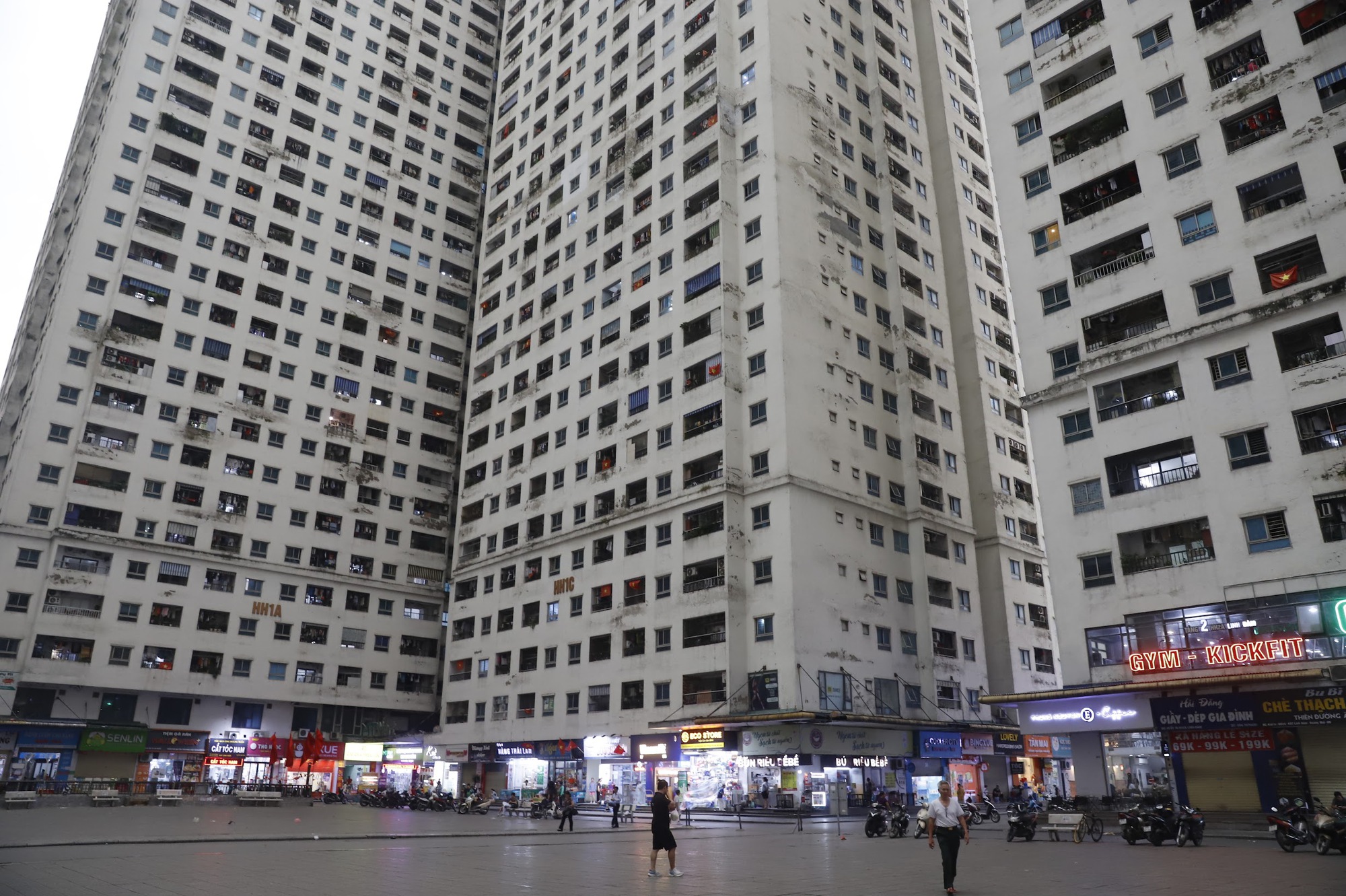 Tranh cãi 10.000 căn hộ 10 năm chưa sổ đỏ, được chọn lấy lại tiền hoặc đổi nhà mới - Ảnh 3