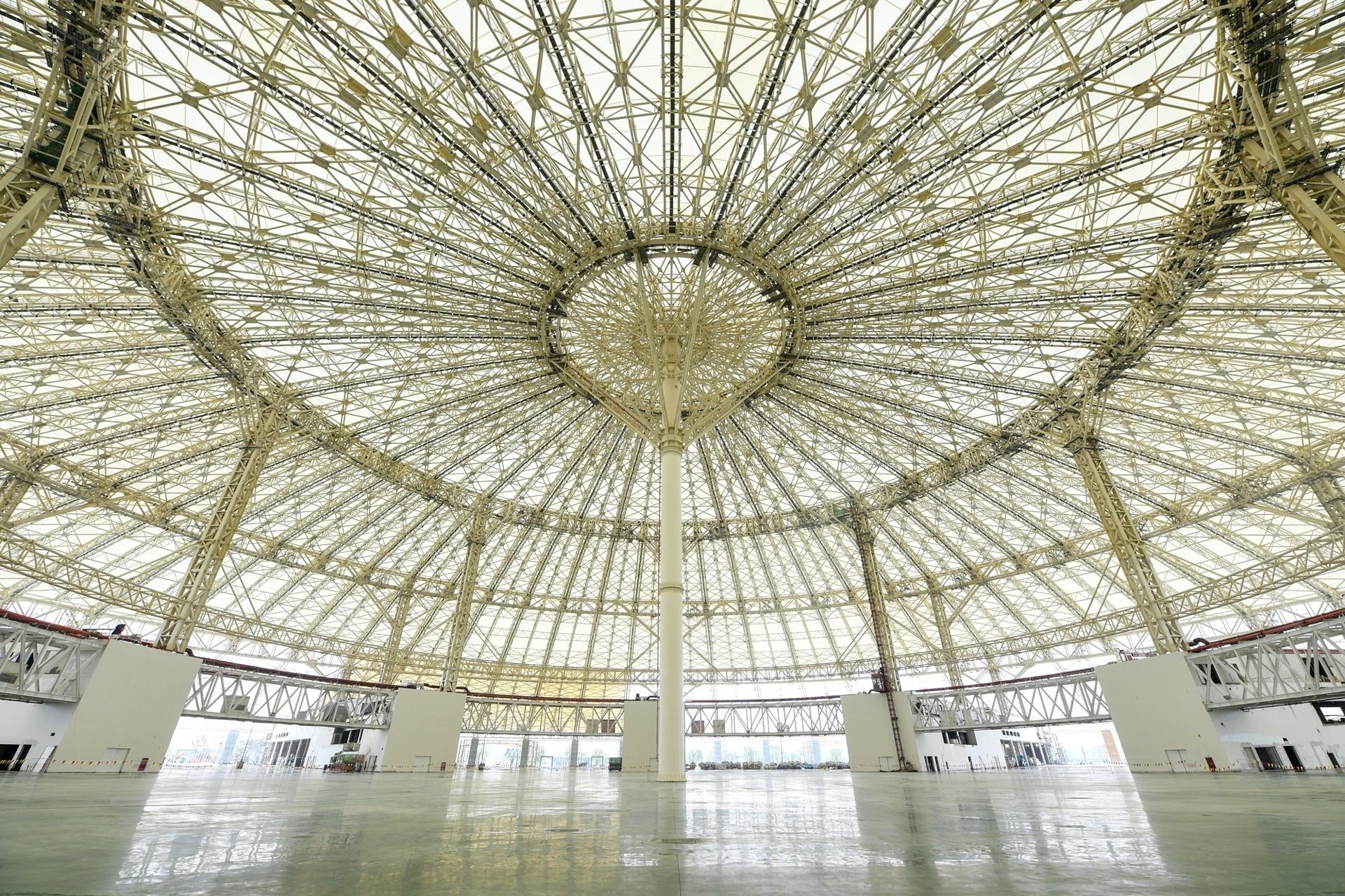 Lần đầu tiên trong lịch sử, Việt Nam sở hữu một siêu công trình lớn nhất hành tinh, do đại gia gốc Thanh Hóa làm nên kỳ tích - Ảnh 1