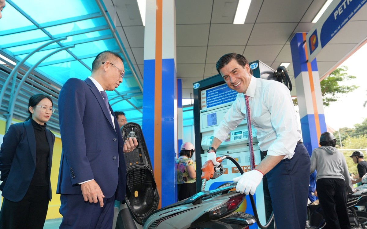 Phó Chủ tịch Hội đồng Ngũ cốc Mỹ sang Việt Nam chào hàng một loại "vàng lỏng"