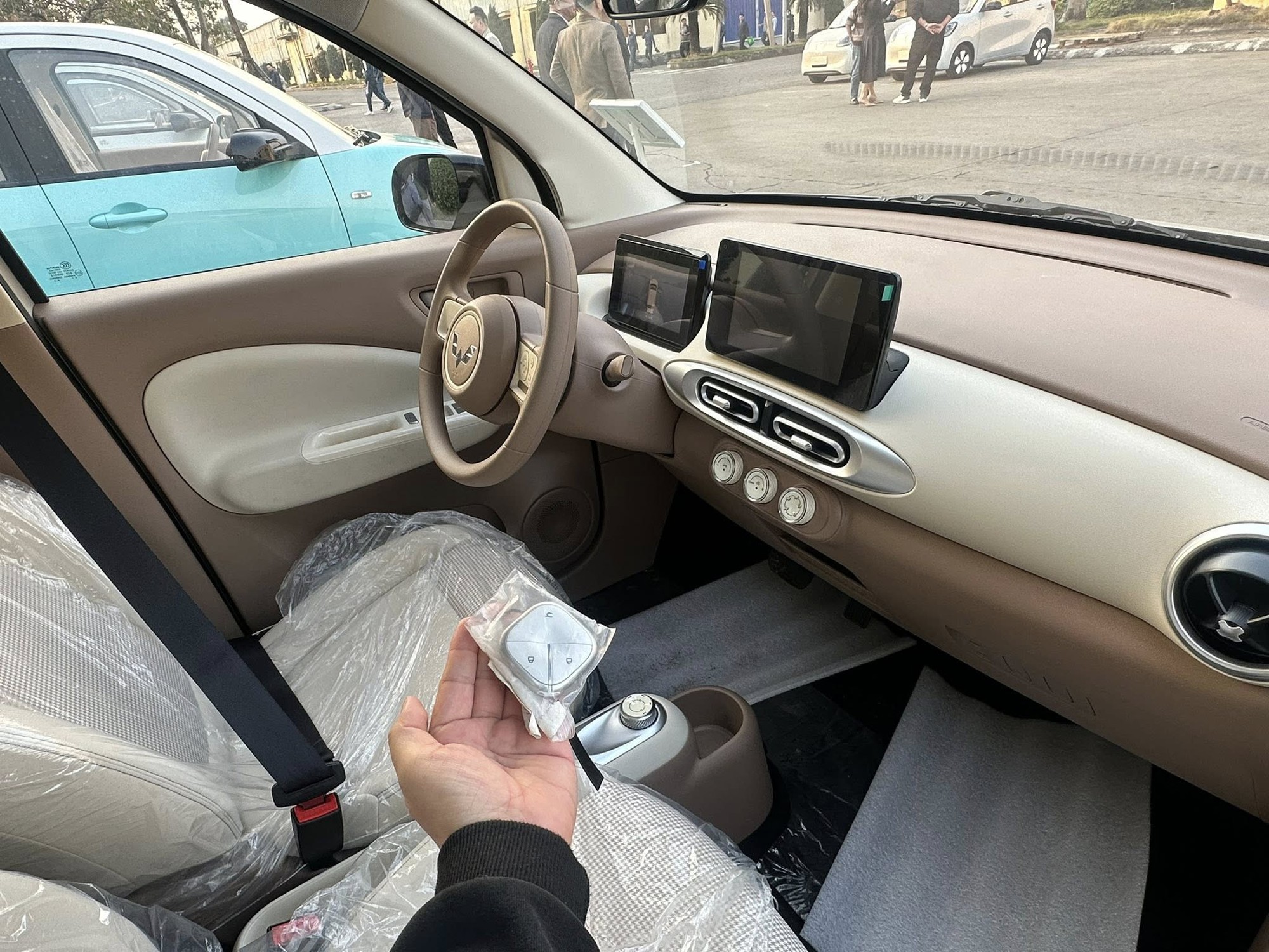 Wuling Macaron lộ thông số tại Việt Nam: Bản đắt nhất có 2 màn hình, phanh điện tử, nhiều công nghệ an toàn hơn, chạy 300km/sạc - Ảnh 5