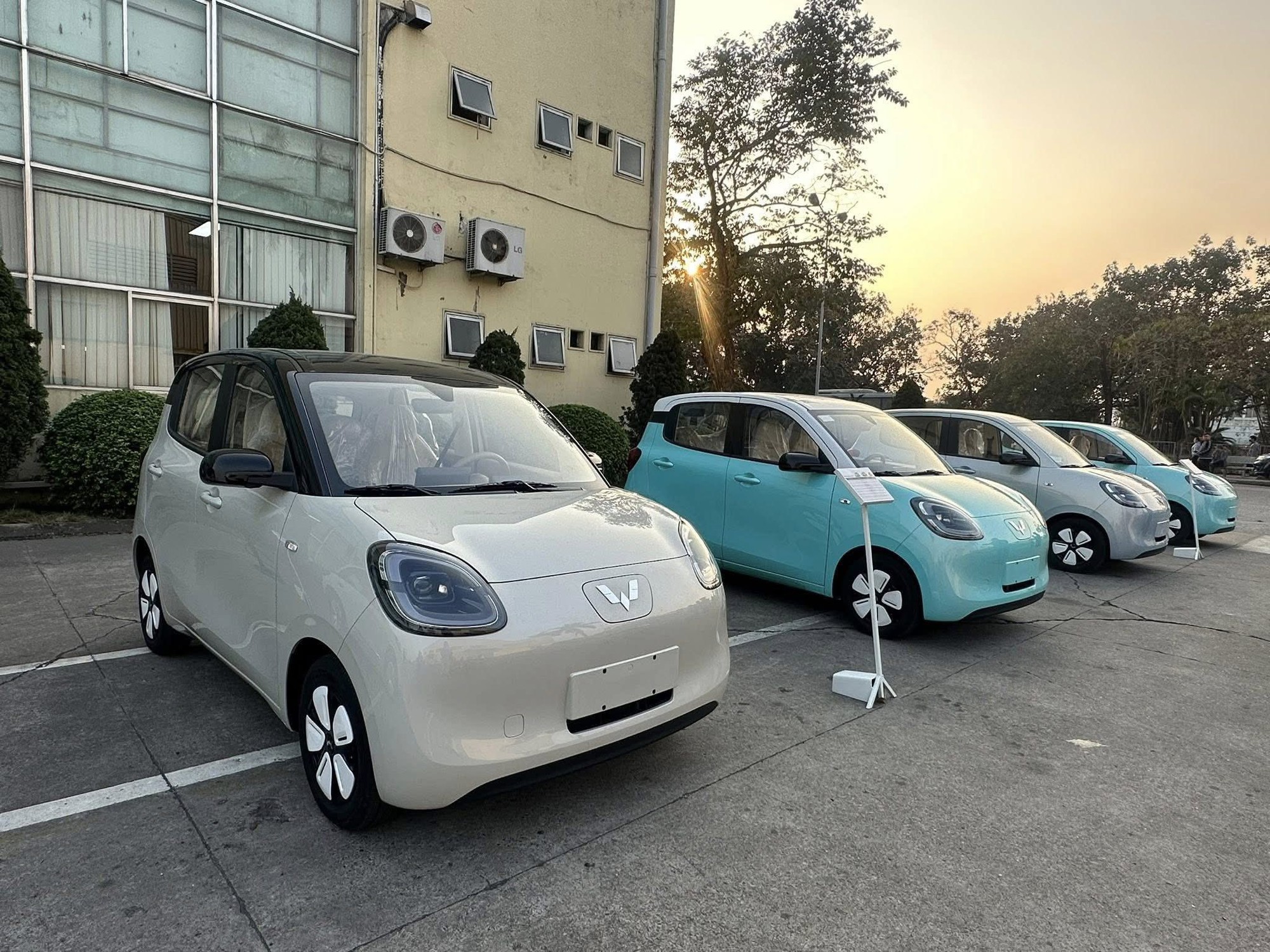 Wuling Macaron lộ thông số tại Việt Nam: Bản đắt nhất có 2 màn hình, phanh điện tử, nhiều công nghệ an toàn hơn, chạy 300km/sạc - Ảnh 1