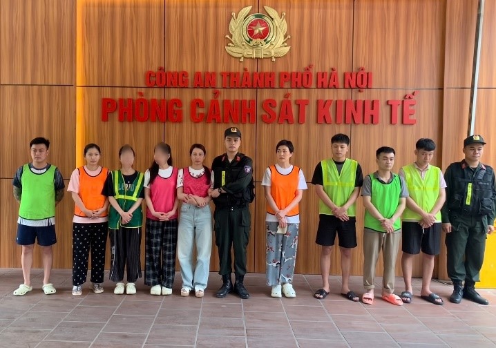 Khởi tố Phạm Phương Thúy SN 1982 cùng 8 người khác - Ảnh 1