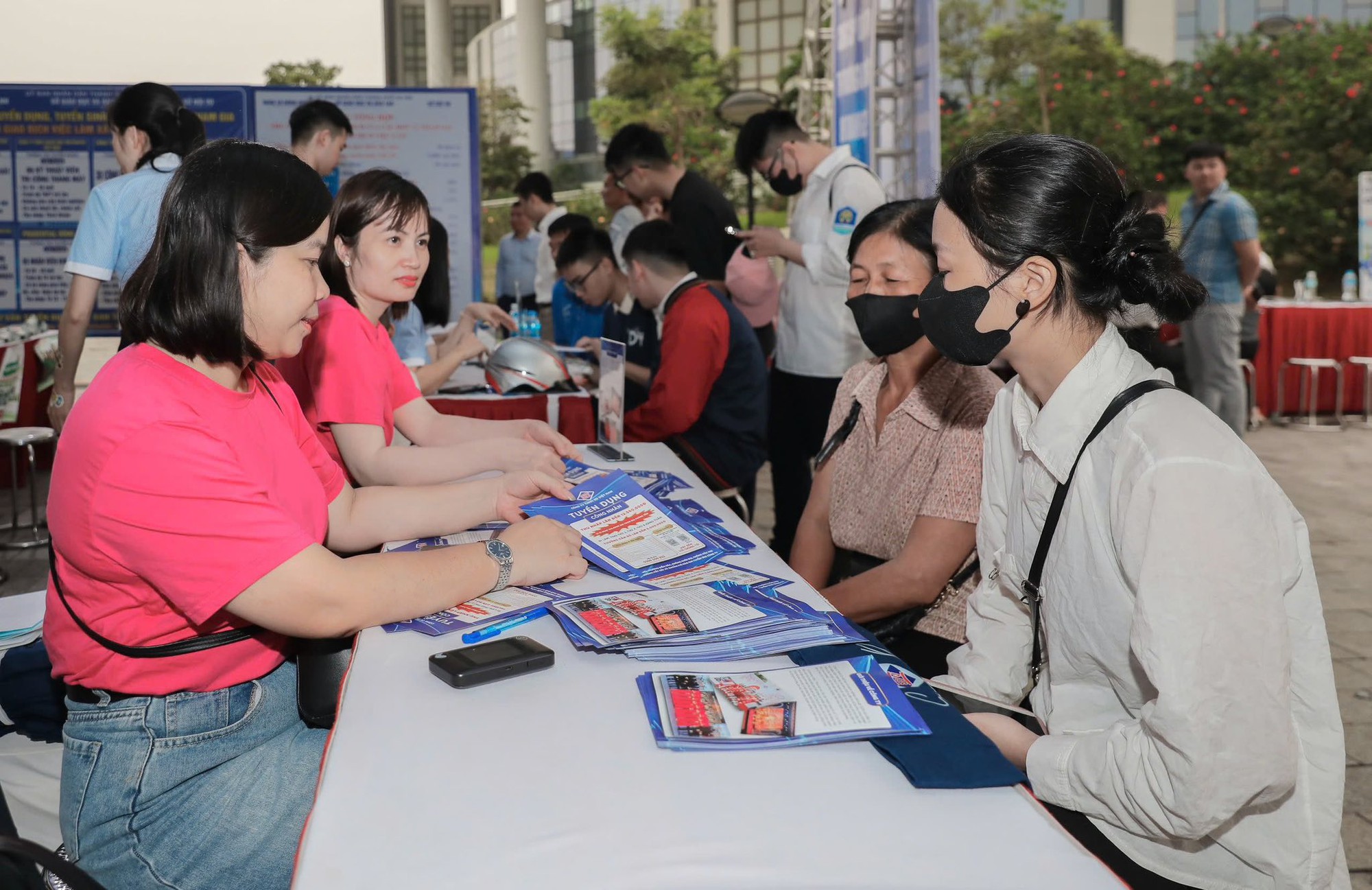 Nghỉ ngang có mất trợ cấp thất nghiệp? - Ảnh 1