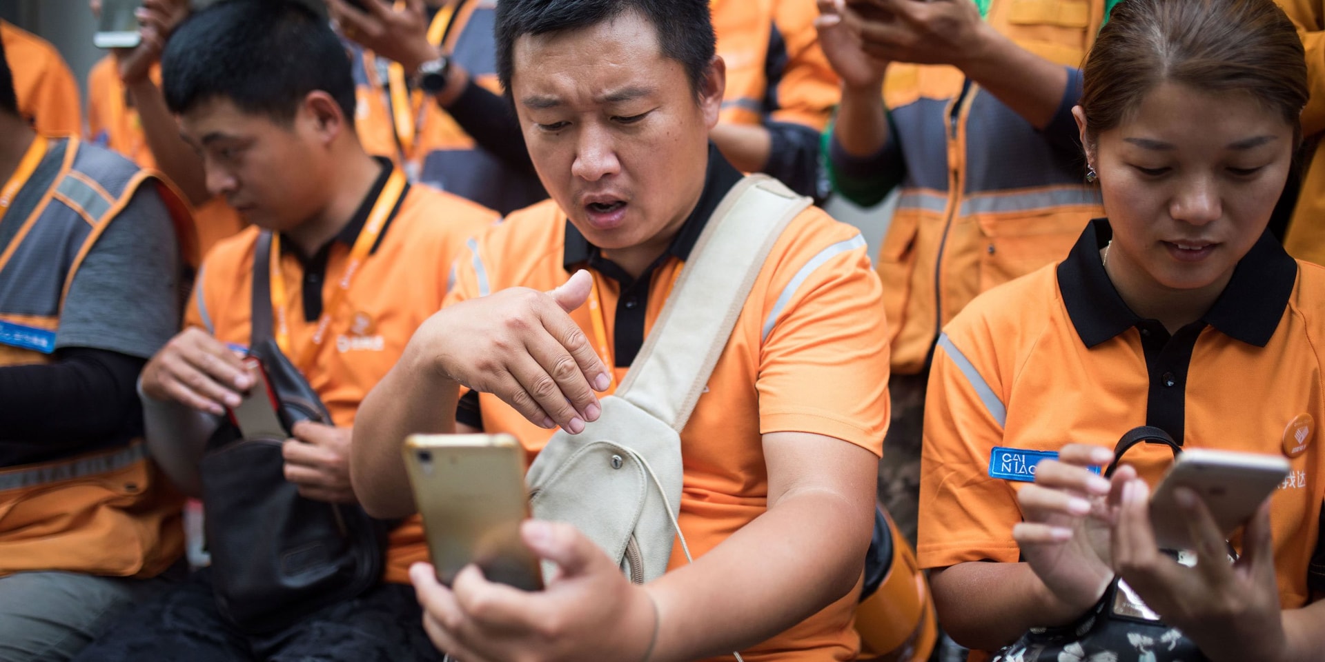 Sự thật phơi bày chấn động Trung Quốc: Chiếc “bánh ma” cùng mẩu giấy “giữ im lặng” hé lộ một mưu mô thâm độc - Ảnh 1