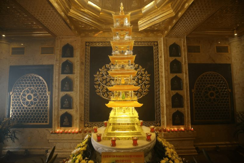 Lần đầu tiên trong lịch sử, người Việt dựng lên một công trình có trọng lượng tới 62 tấn trên độ cao 3.100m giữa biển mây, xác lập kỷ lục kỳ vĩ nhất châu Á - Ảnh 3