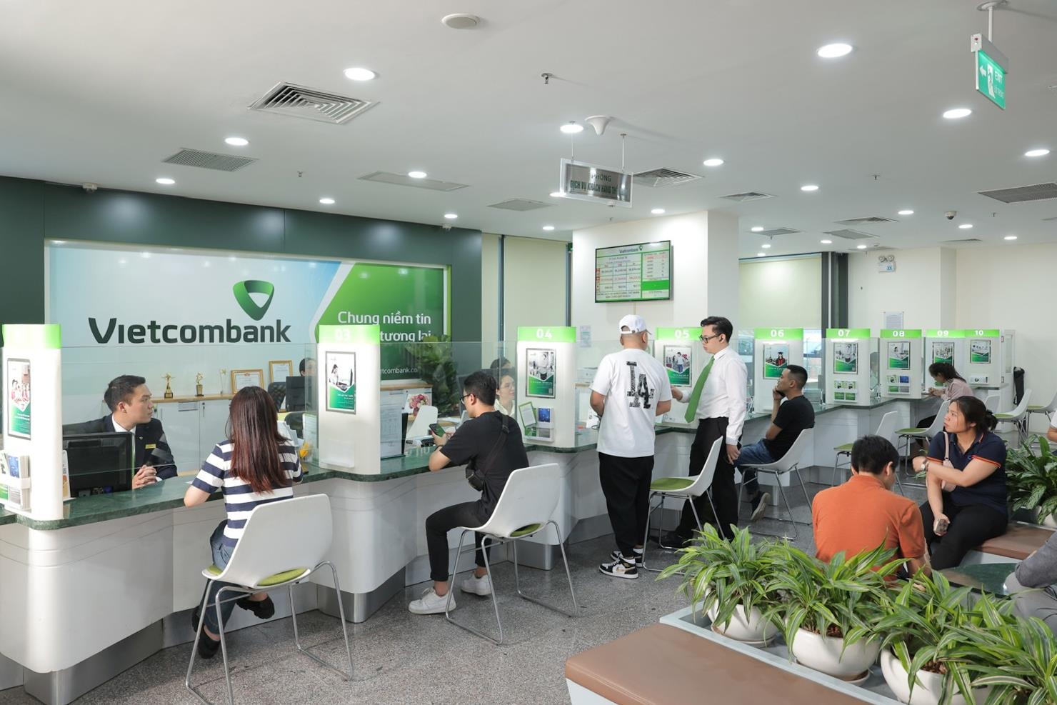 Lãi suất ngân hàng Vietcombank mới nhất tháng 4/2026: Kỳ hạn 24 tháng có lãi suất cao nhất - Ảnh 1