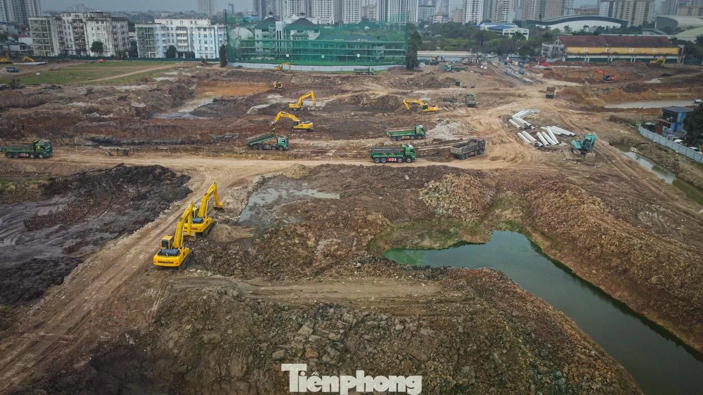 Tháo gỡ điểm nghẽn mặt bằng thi công dự án khẩn cấp hồ điều hòa Phú Đô - Ảnh 1