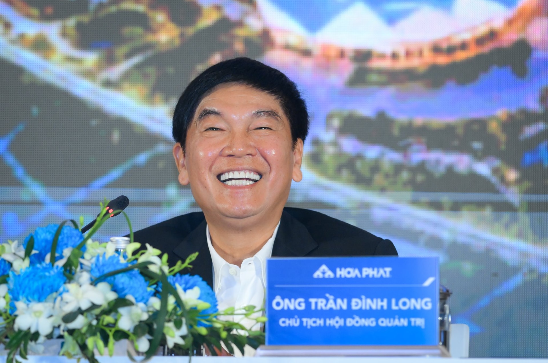 Cổ đông Hòa Phát: Người tích 100.000 cổ phiếu cho trẻ sơ sinh làm học phí, người chờ bán giá 33.000 đồng - Ảnh 8