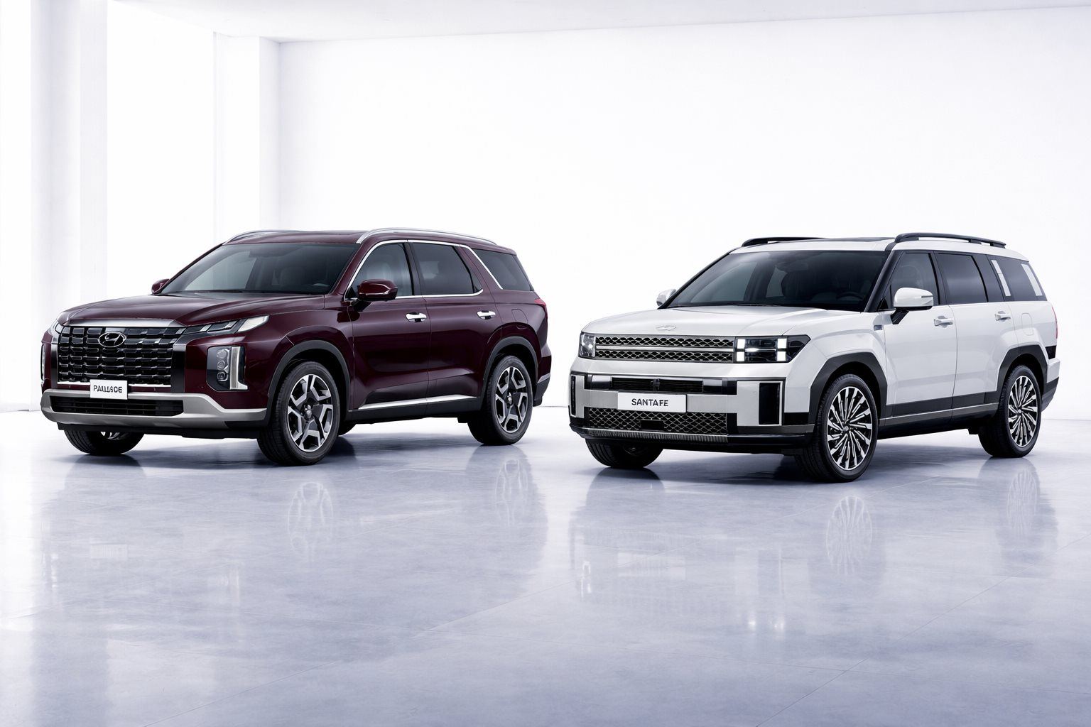 Người mua xe chú ý, đây là những mẫu xe giảm giá mạnh nhất tháng 4 - có mẫu giảm hơn 1 tỷ đồng - Ảnh 2